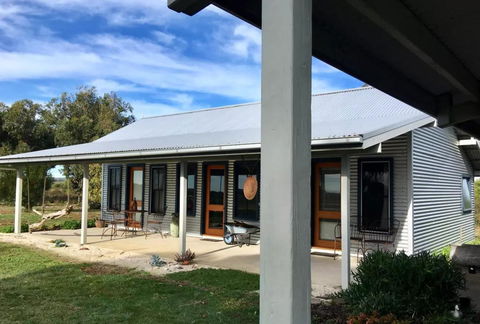 French Island Cottage - Tourism Noosa 0