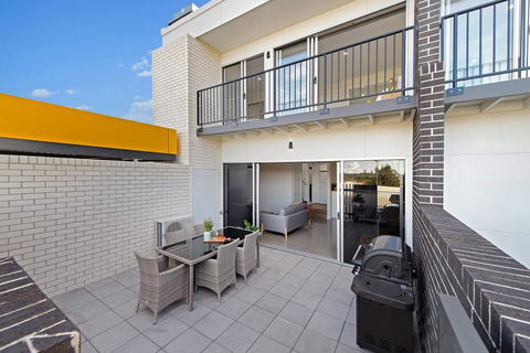 G149 - Apt 1 - Tourism Noosa 2