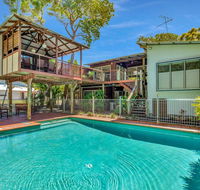 Gecko's Rest - Rainbow Shores Executive Beach House Pet Friendly Pool Wi-fi - Tourism Noosa