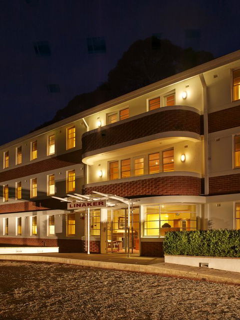 George Kerferd Hotel - Tourism Noosa 3