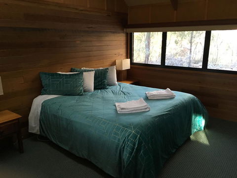 Girraween Environmental Lodge - Tourism Noosa 1
