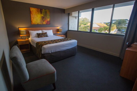 Gladstone Reef Hotel Motel - Tourism Noosa 1