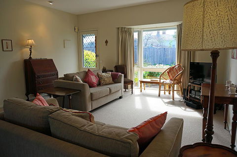 Glan Mor - Tourism Noosa 1