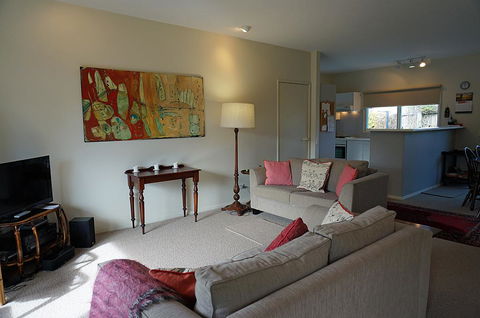 Glan Mor - Tourism Noosa 0