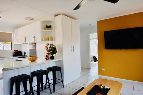 Goldie Apartment - Tourism Noosa 0