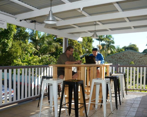 Gonow Family Backpackers Hostel - Tourism Noosa 3