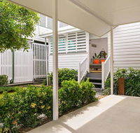Gorgeous Cottage Close to the City - Tourism Noosa