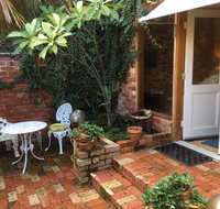 Gorgeous studio 2 minutes from the heart of Subiaco - Tourism Noosa