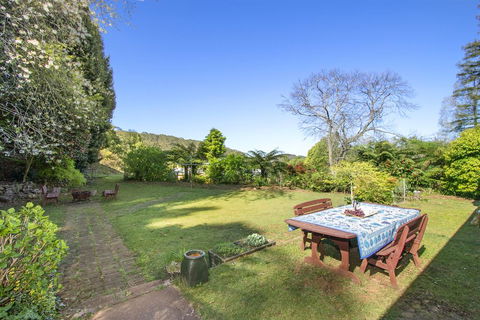 GOWAN ROSS COTTAGE - Tourism Noosa 0