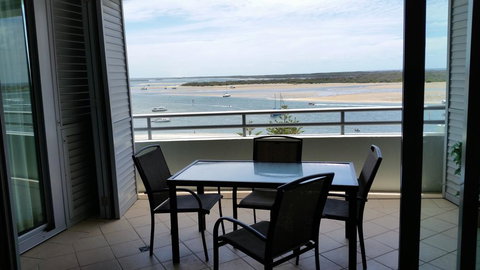 Grand Hotel Apartments Gold Coast By Owner - Tourism Noosa 3