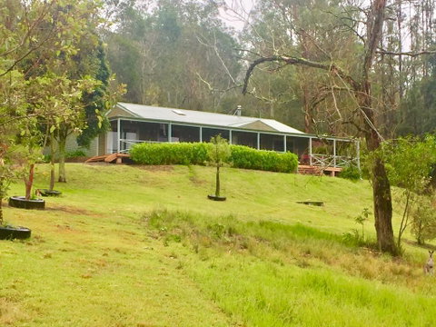 Grand View Holiday Home - Tourism Noosa 0