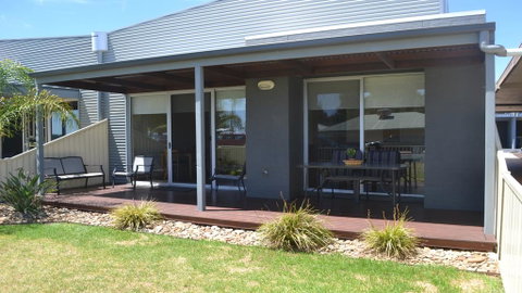 Grange Water View Yarrawonga - Tourism Noosa 1