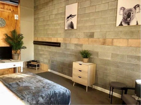 Granite Belt Cabins - Tourism Noosa 2