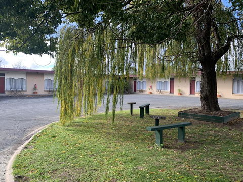 Great Western Motel - Tourism Noosa 0
