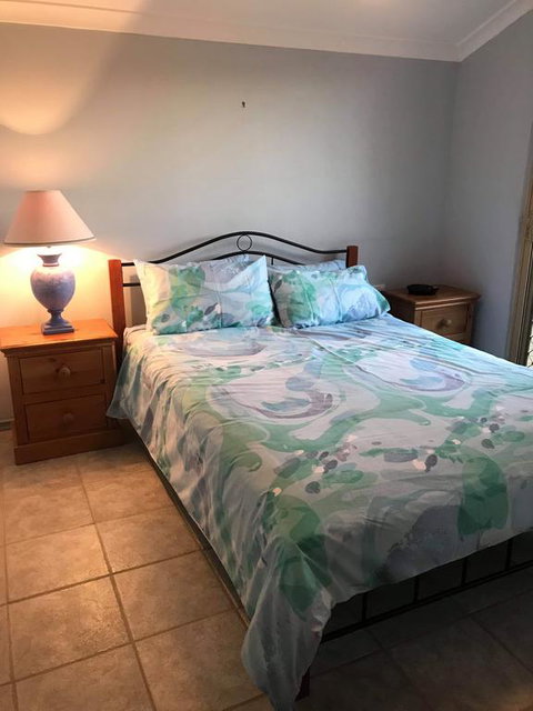 Guesthouse On Dolphin - Tourism Noosa 3