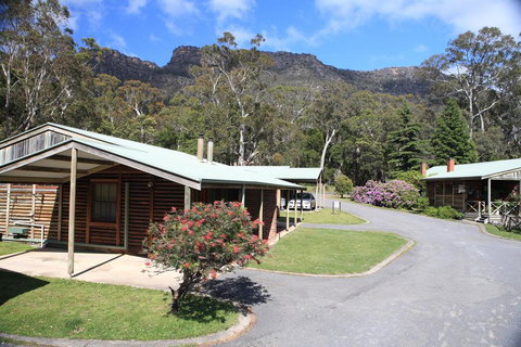Halls Gap Log Cabins - Tourism Noosa 0