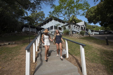 Halse Lodge - Tourism Noosa 0