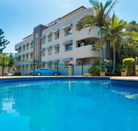 Hampton Court Apartments - Tourism Noosa