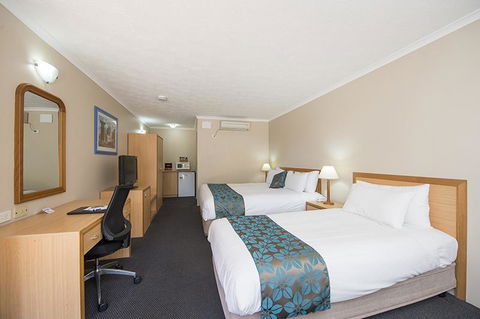 Harbour Sails Motor Inn - Tourism Noosa 2
