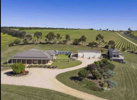 Harry Scotts Farmhouse At Vineyard - Tourism Noosa 0