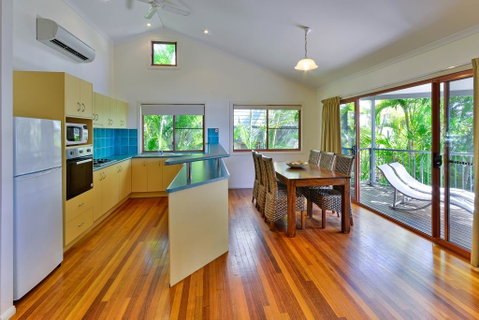 Heliconia Grove 9 - Tourism Noosa 1