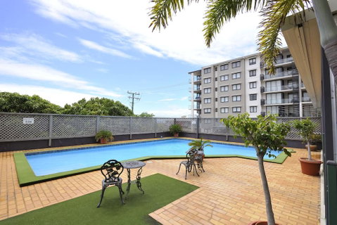 Highpoint International - Tourism Noosa 1