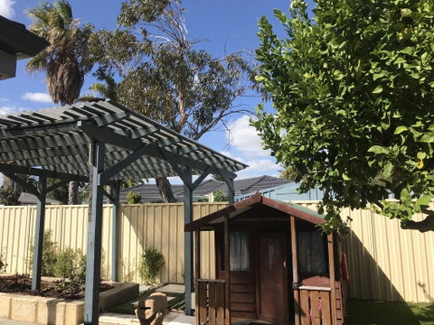 Hillarys Family Holiday Home - Tourism Noosa 2