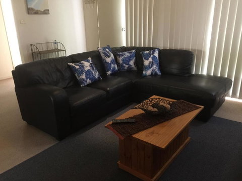 Holiday Home In The Heart Of Anglesea - Tourism Noosa 2