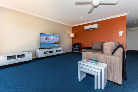 Horizons Golf Club, Villa 123 - Tourism Noosa 1