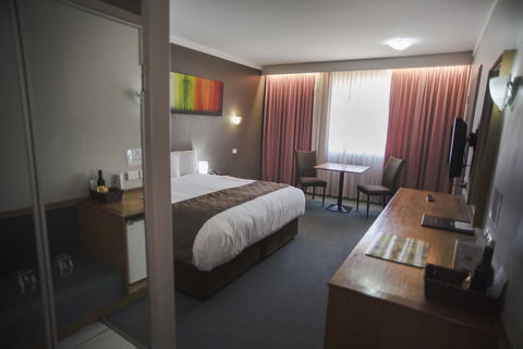 Hospitality Kalgoorlie, SureStay By Best Western - Tourism Noosa 2