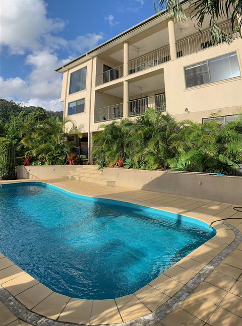 Island View Bed And Breakfast - Tourism Noosa 3