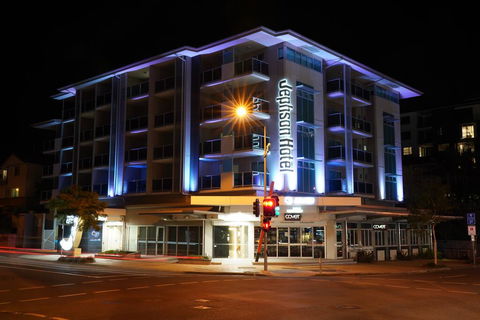 Jephson Hotel & Apartments - Tourism Noosa 0