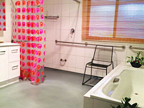 Kangaroo Hill Studio - Tourism Noosa 3