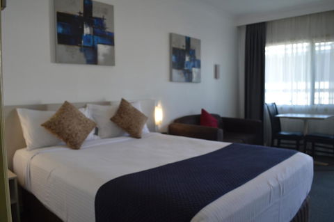 Karinga Motel, SureStay Hotel By Best Western - Tourism Noosa 1