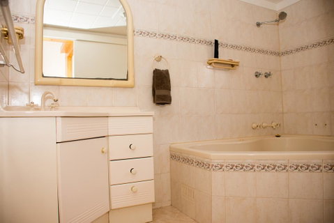 Kimba Travellers' Haven - Tourism Noosa 1