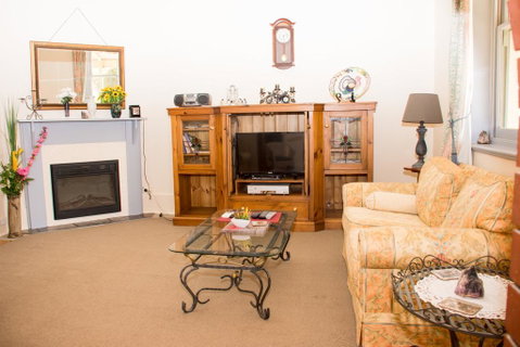 Kimba Travellers' Haven - Tourism Noosa 0