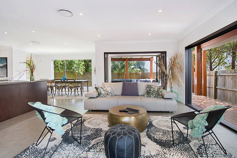 La Luna - Lennox Head - Tourism Noosa 0