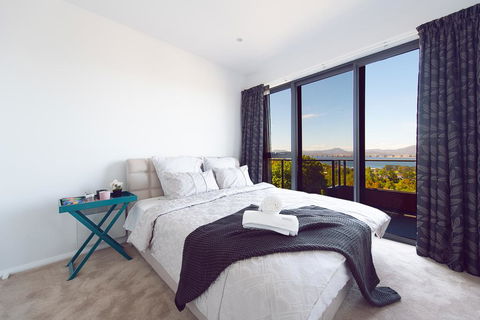 La Vie Luxury Bay View - Tourism Noosa 3