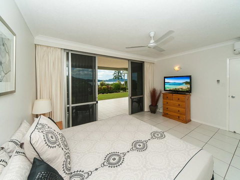 Lagoon 003 - Tourism Noosa 2