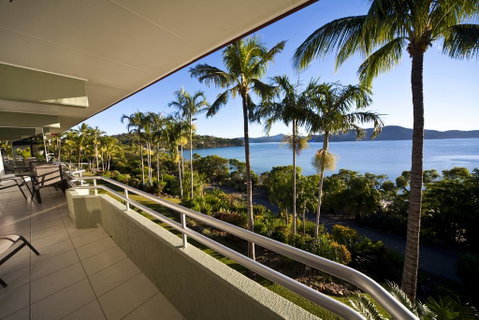 Lagoon 206 - Tourism Noosa 0