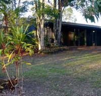 Lagoon Pocket Bed  Breakfast - Tourism Noosa