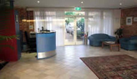 Lake Haven Motor Inn - Tourism Noosa 1