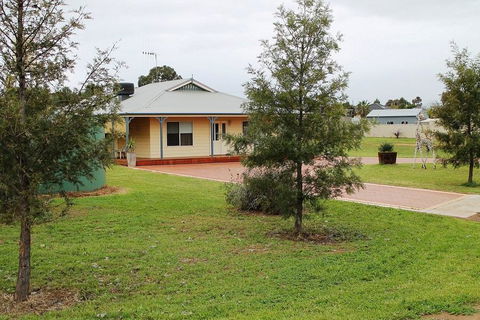 Lake Tyrrell Accommodation - Tourism Noosa 0