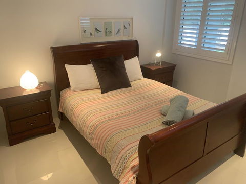 Lakefront Peace Apartments - Tourism Noosa 1