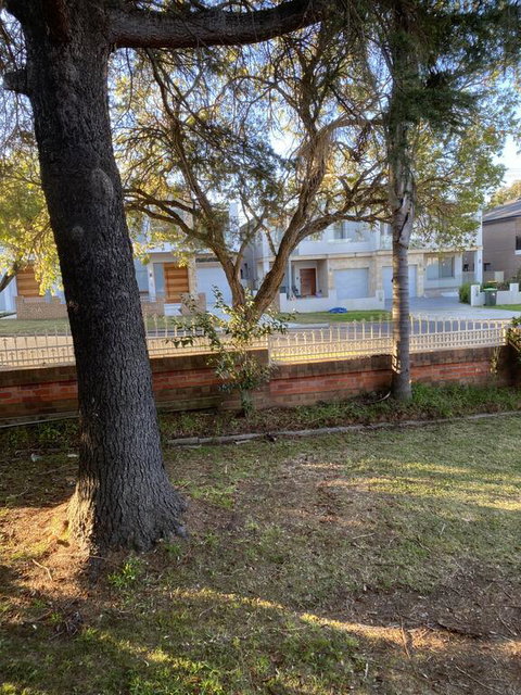 Lakes Mates - Tourism Noosa 0