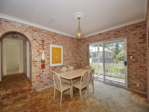 Lazy Daze - Tourism Noosa 1