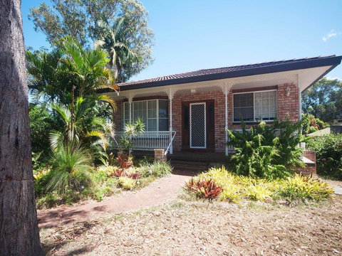 Lazy Daze - Tourism Noosa 0