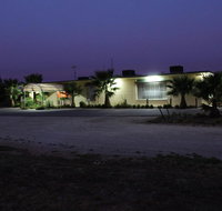 Lazy River Motor Inn