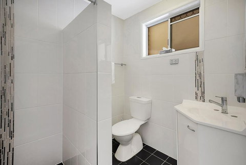 Leichhardt Motor Inn - Tourism Noosa 1