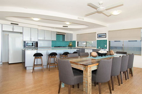 Lennox On The Beach Unit 1 - Lennox Head - Tourism Noosa 3
